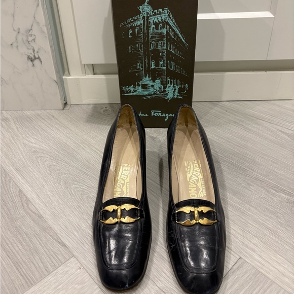 Salvatore Ferragamo Shoes - Vintage Salvatore Ferragamo Navy Leather Gancini Loafers 9.5 AA